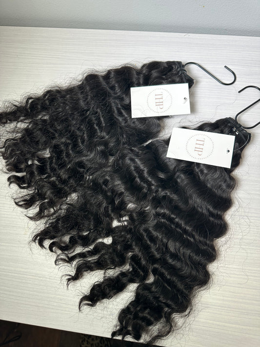 Raw Lux Loose Curly