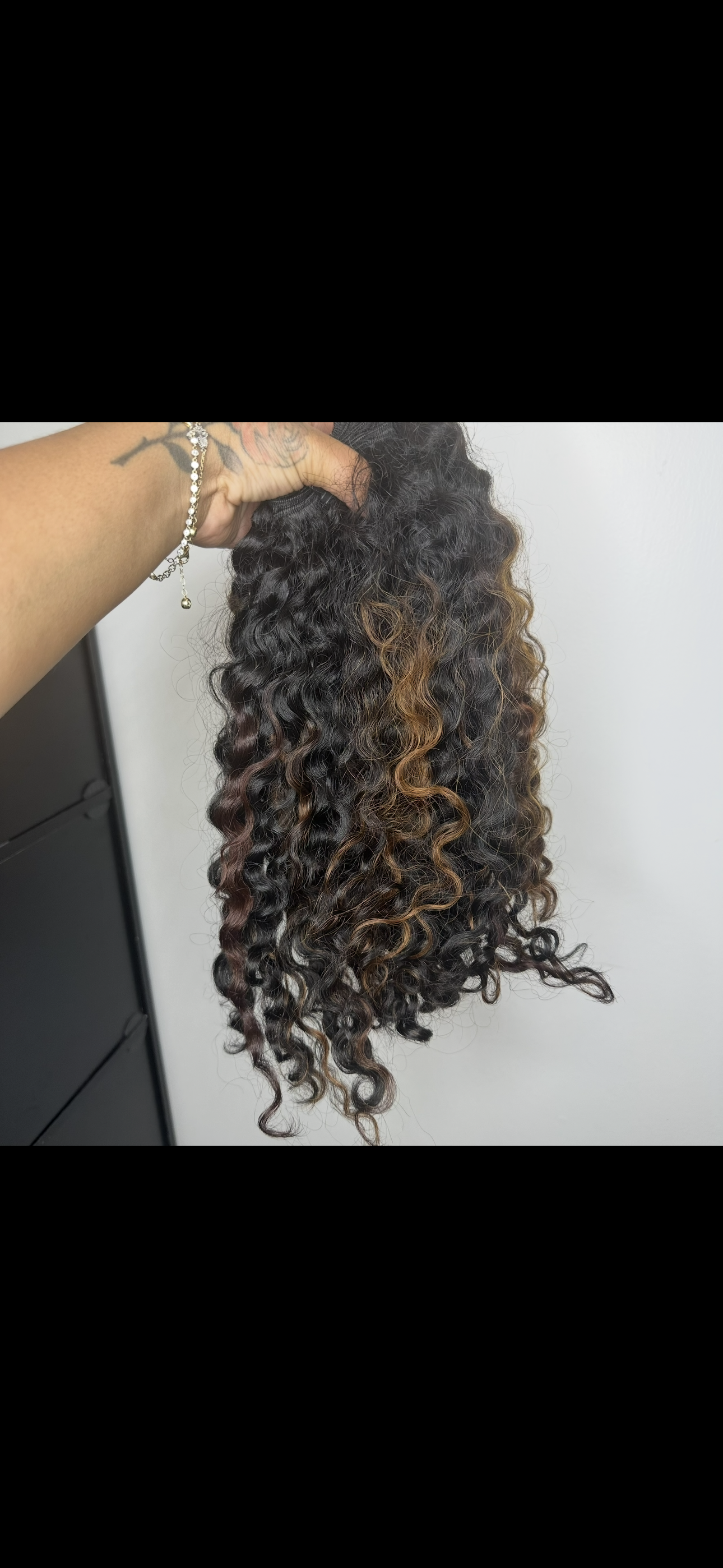 Raw Lux Loose Curly